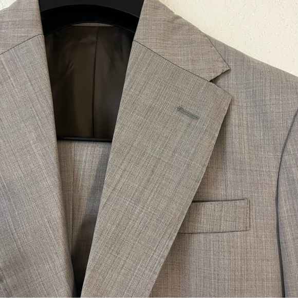 Studio Suits Tan Wool Suit - Picture 5 of 8